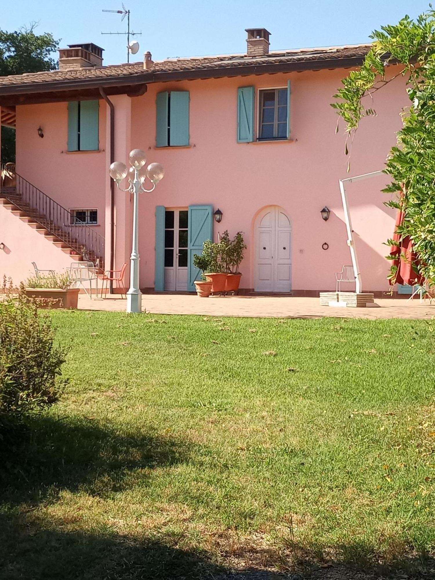 Az.Agricola Agriturismo La Locanda Di Lann Daire Fucecchio Dış mekan fotoğraf